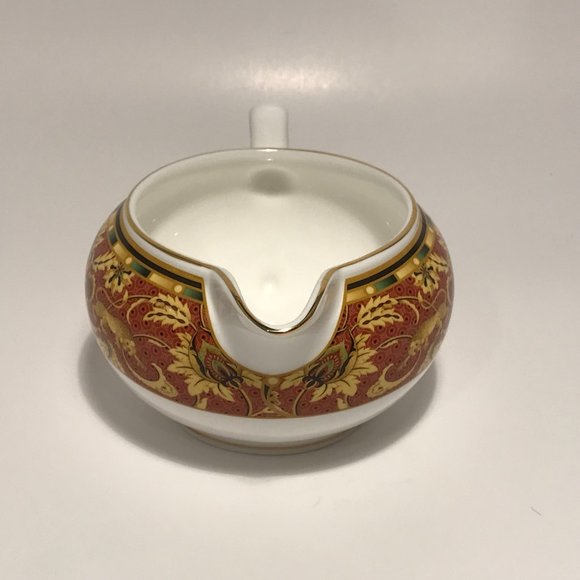 Wedgwood Persia Bone China Cream Milk Jug - Picture 2 of 6